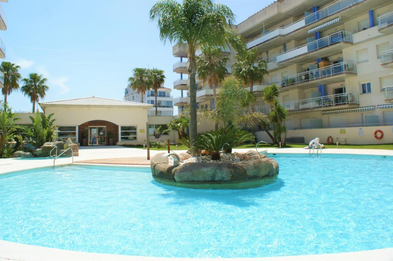 Bonito Piso En Con Piscina Y Parking Av-66 *