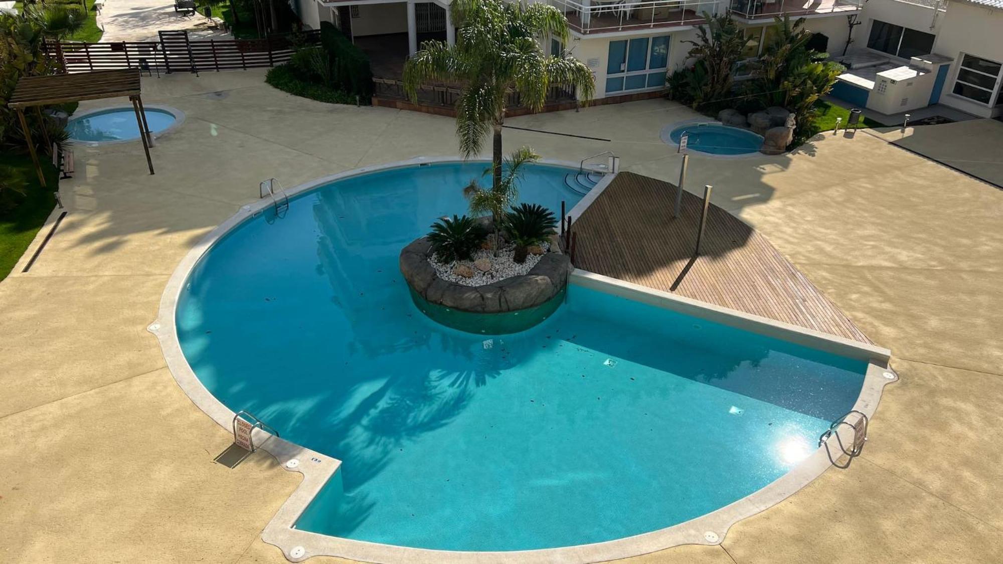 Apartment Bonito Piso En Con Piscina Y Parking Av-66 Roses